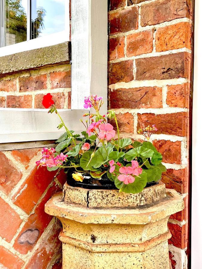 Old Chapel House Tetney Lock Villa Grimsby Exteriör bild